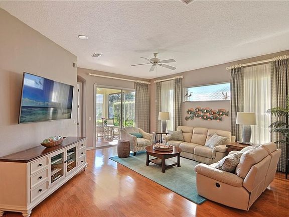 3rd image of 3782 Carambola Cir