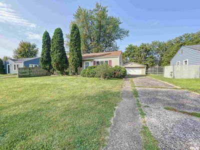 6908 N Pine St, Davenport, IA, 52806