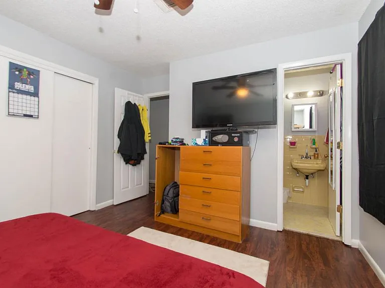 122 Briarwood Dr — Photo 8