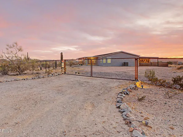 28732 N BRYCE Trail, San Tan Valley, AZ 85144