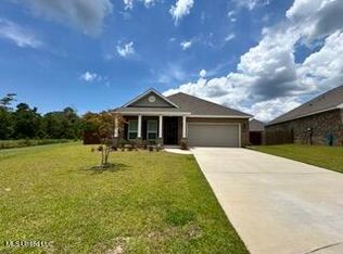401 Sturnidae Cv, Ocean Springs, MS 39564