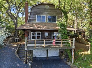 142 Shore Dr, Sound Beach, NY 11789