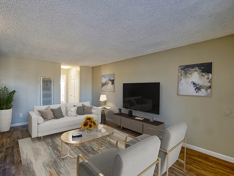 9954 Ramona St — Photo 3
