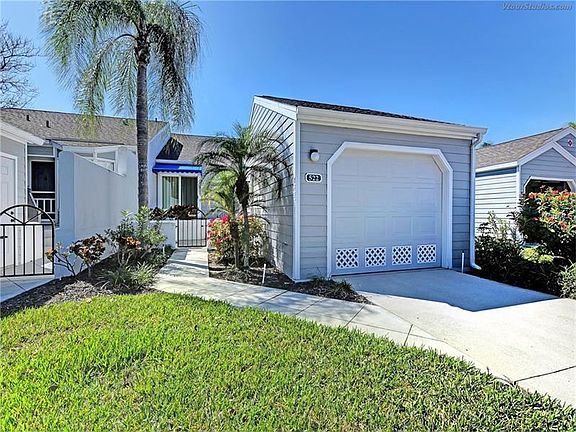 2nd image of 522 Sanderling Cir