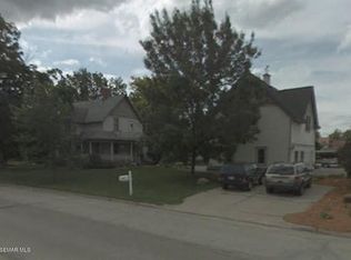 567 Saint Charles Ave, Saint Charles, MN 55972