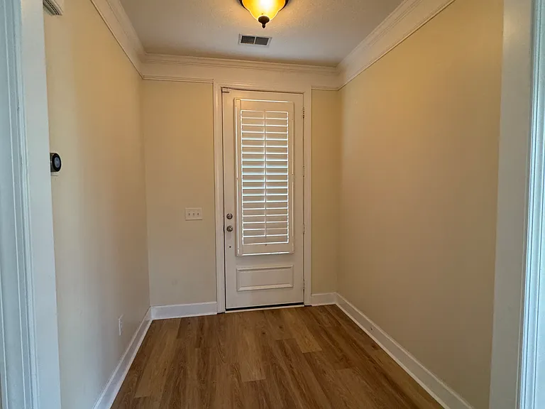 1100 Paddock Park Cir — Photo 2
