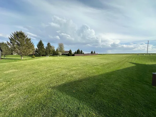 114 J P Ct, Eden, WI 53019