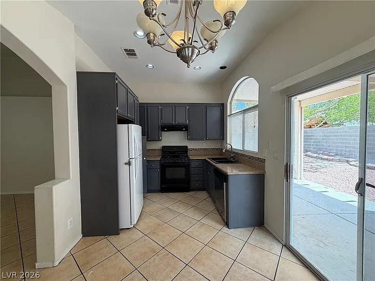 1717 Council Bluff Ln — Photo 9