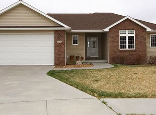 1866 NW Faesy Pl, Lincoln, NE 68528
