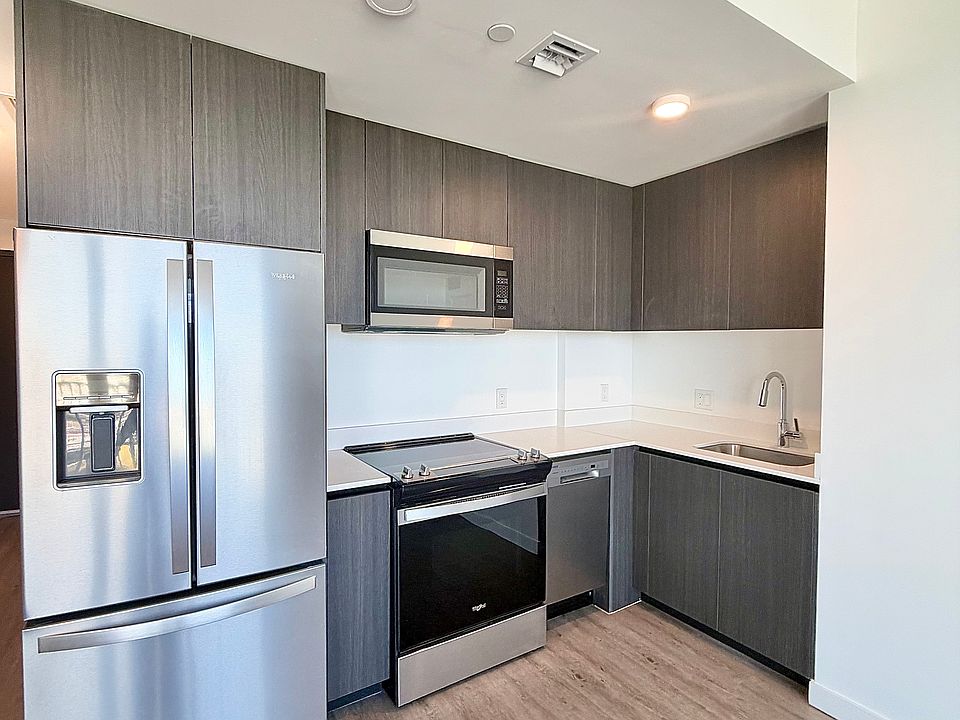1st image of 2000 N Bayshore Dr #1316