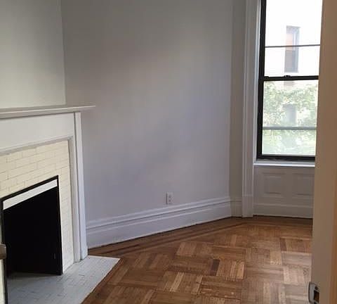 5th image of 233 W 83rd St APT 5D
