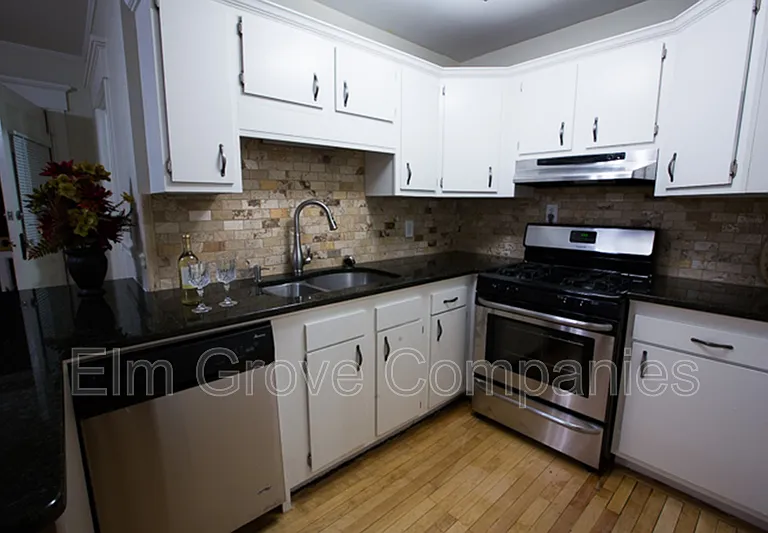 55 Sagamore St — Photo 5