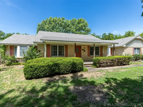 1915 W Lowry Rd, Claremore, OK 74017