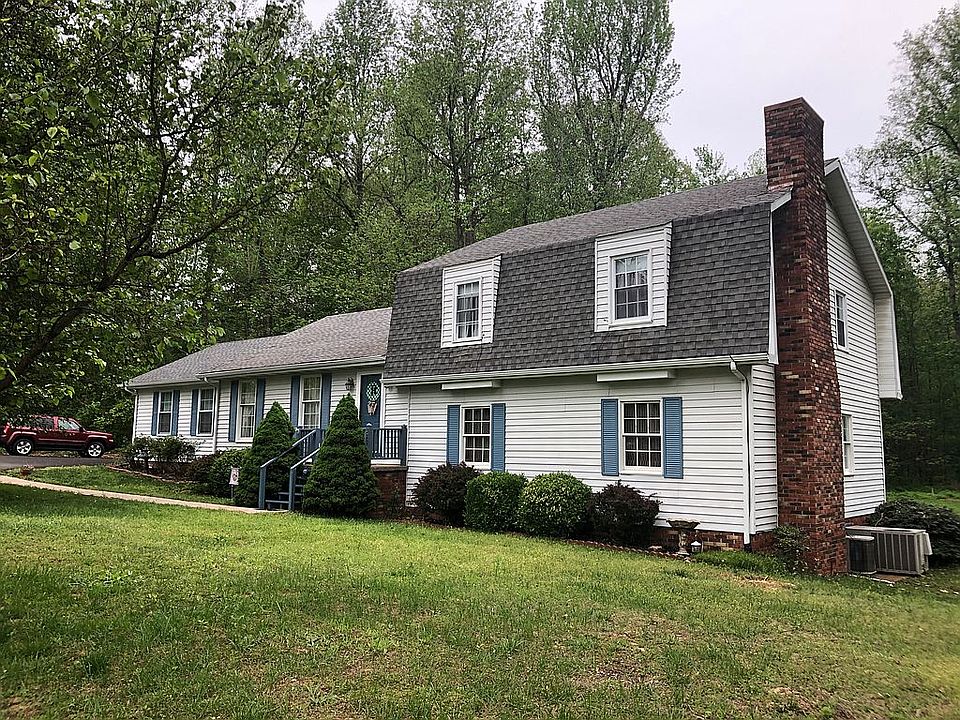 1st image of 329 Willow Dr
