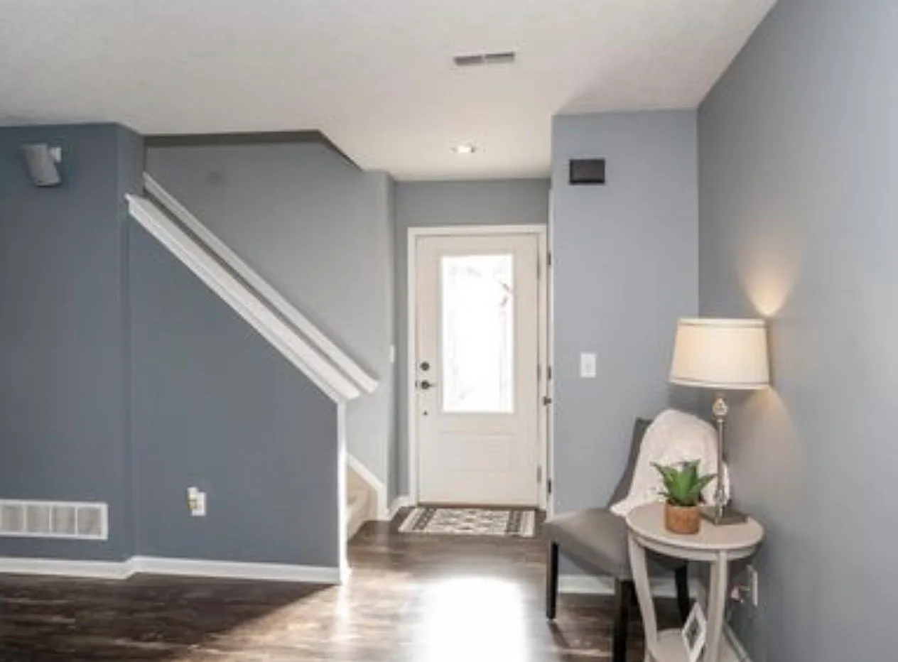 3 bed, 2.5 bath, 1708 sqft, $2,375 — Photo 4