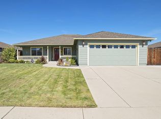 2327 Jeremy St, Central Pt, OR 97502