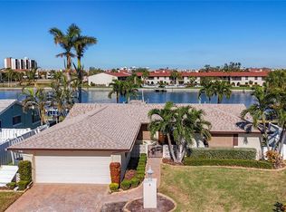 10 Island Dr, Treasure Island, FL 33706