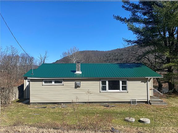 2nd image of 646 River Rd