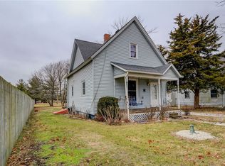 205 S Jackson St, Blue Mound, IL