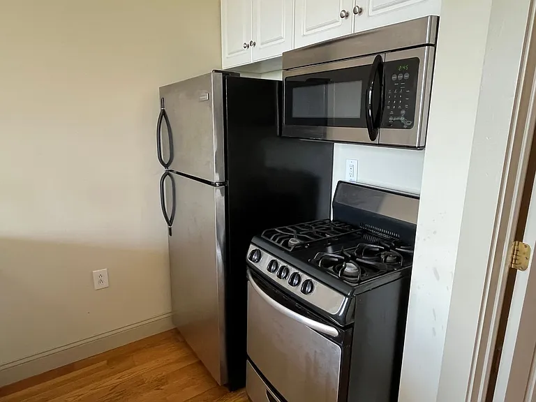 436 Prospect St — Photo 23