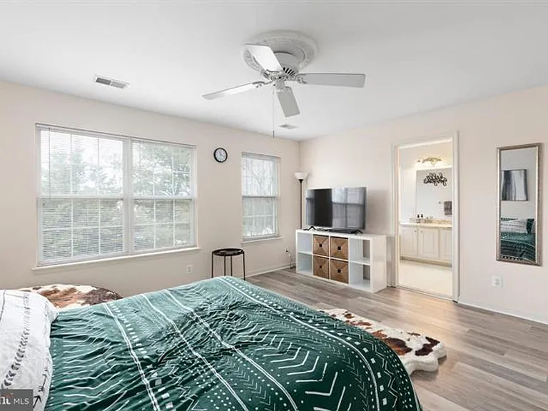 13340 Colchester Ferry Pl — Photo 21