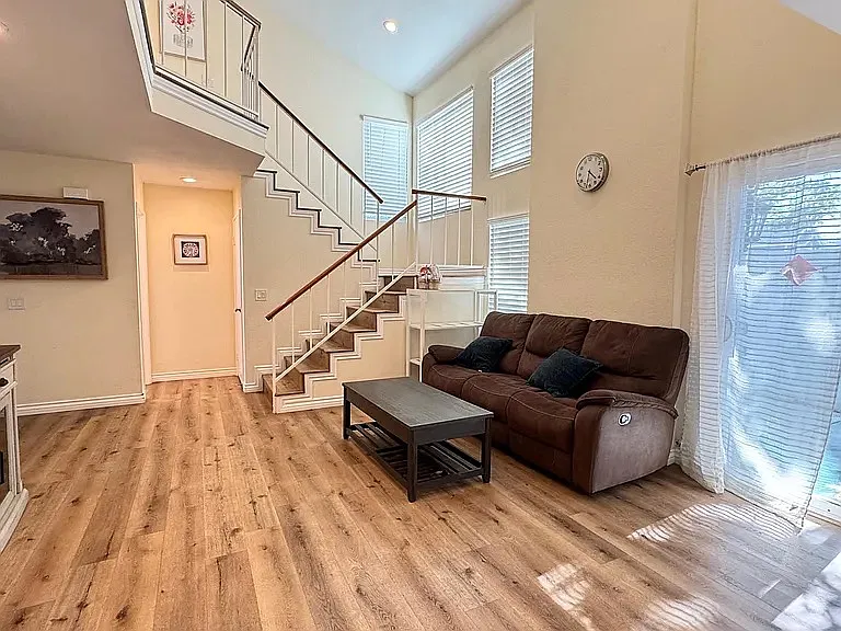 1419 Millcreek — Photo 7