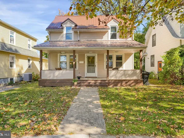 229 S Gill St, State College, PA 16801