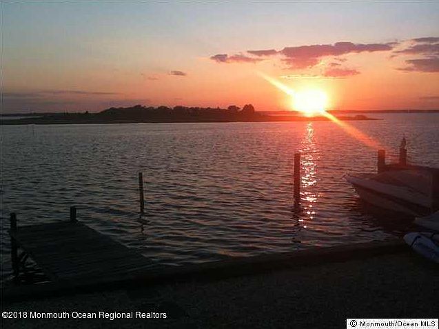 1st image of 7 Harborside Dr W