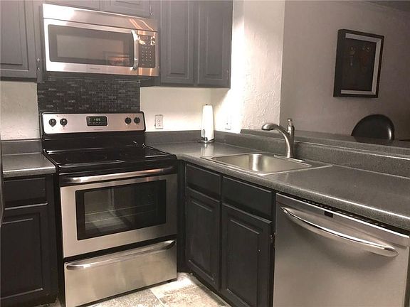 5th image of 2307 Balsam Dr APT L113