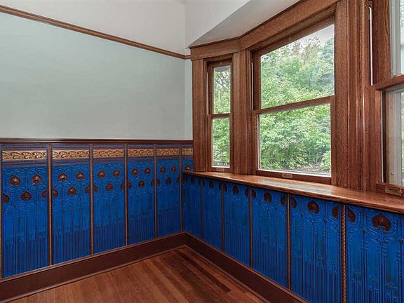 5th image of 2313 Brady St