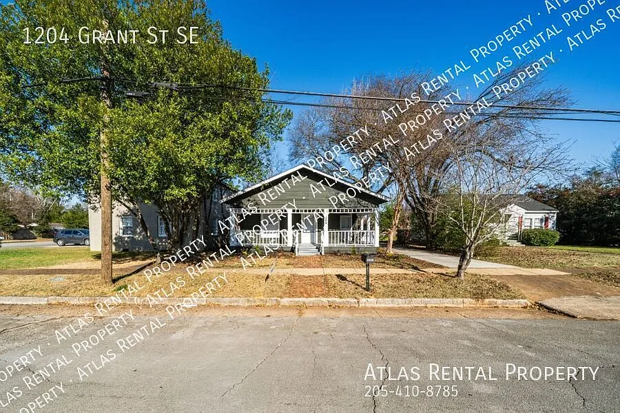 Fully Renovated 2-Bedroom Home with Fenced Yard & Storage! — Photo 2