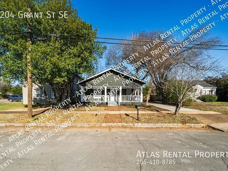 1204 Grant St SE — Photo 2