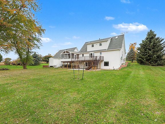 2nd image of 9897 Fleming Rd