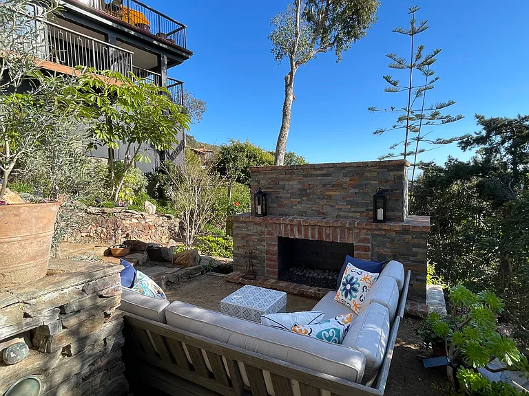 Ashton Dr — Photo 25