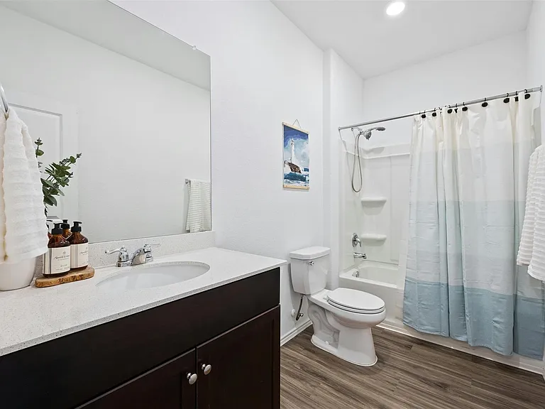 221 Barbary Coast Ln — Photo 24