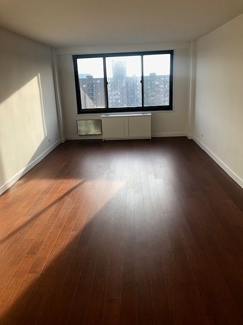 1st image of 470 Lenox Ave APT 16T