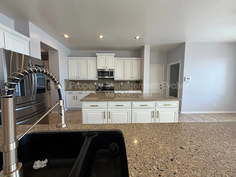 4287 S Kimberlee Dr — Photo 22