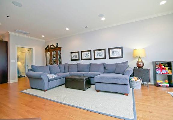 2nd image of 2811 N Bell Ave Unit 503