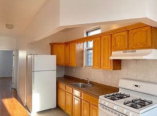 356 McGuinness Blvd #2A, Brooklyn, NY 11222