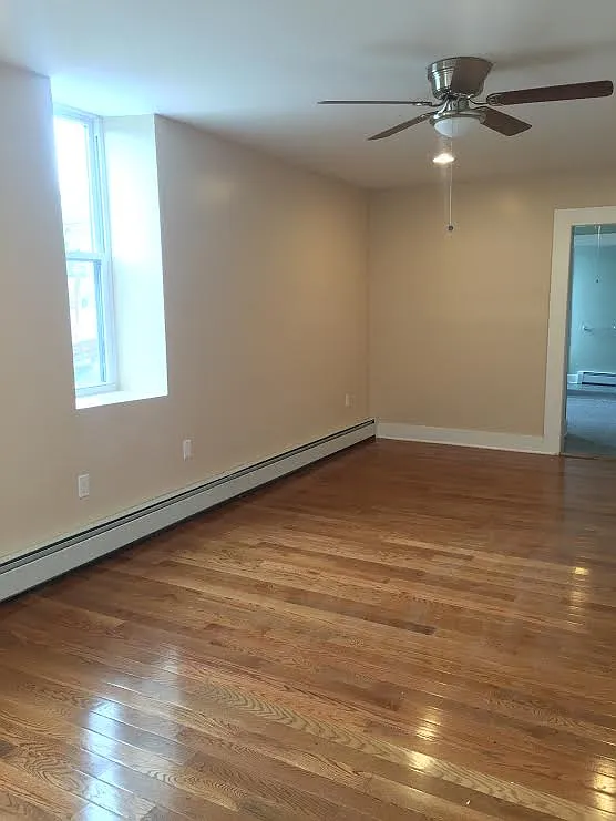 71 North Main - Suite 2-A — Photo 3