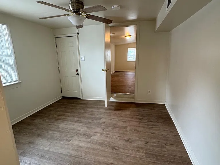 475 Saint Joseph St — Photo 3