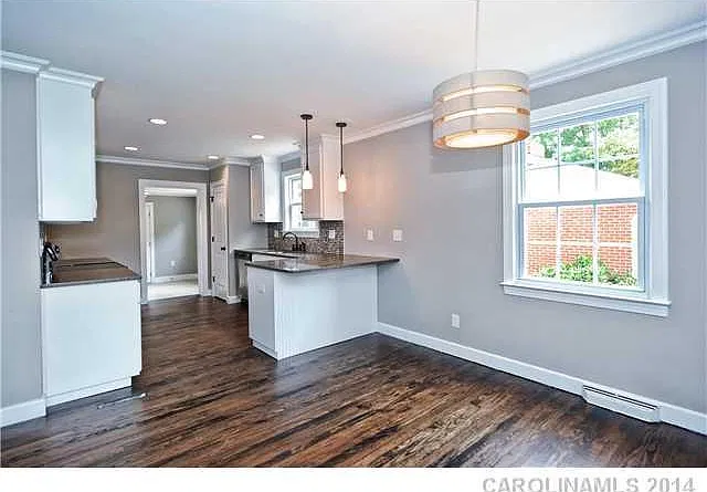 3 bed, 1.5 bath, 1344 sqft, $3,000 — Photo 4