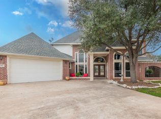 333 Wesley Ridge Dr, Spicewood, TX 78669