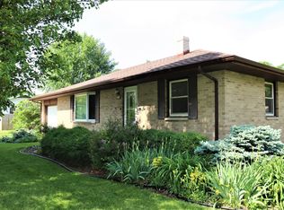 307 Tree Ln, Prophetstown, IL 61277