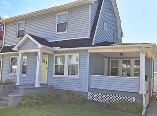 1576 Blossom Park Ave, Lakewood, OH