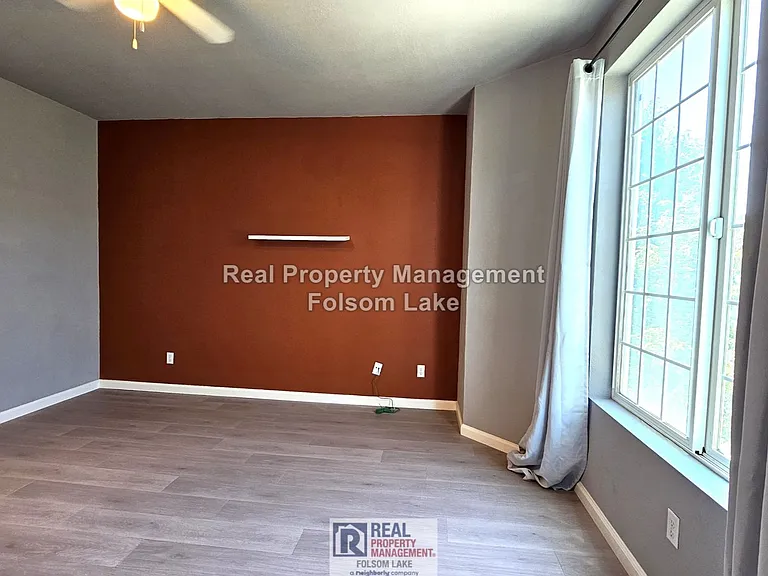 405 Harriet Ln — Photo 11