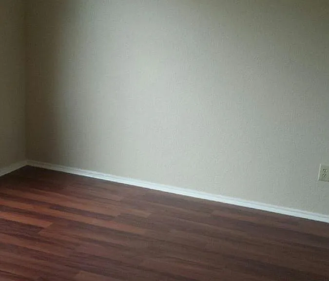 2202 Orchard Trl — Photo 3