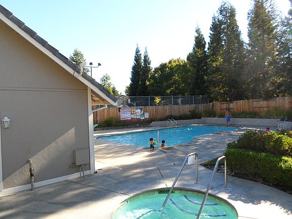 4th image of 7504 Monogram Dr