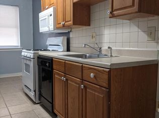 5813 Bustleton Ave, Philadelphia, PA 19149