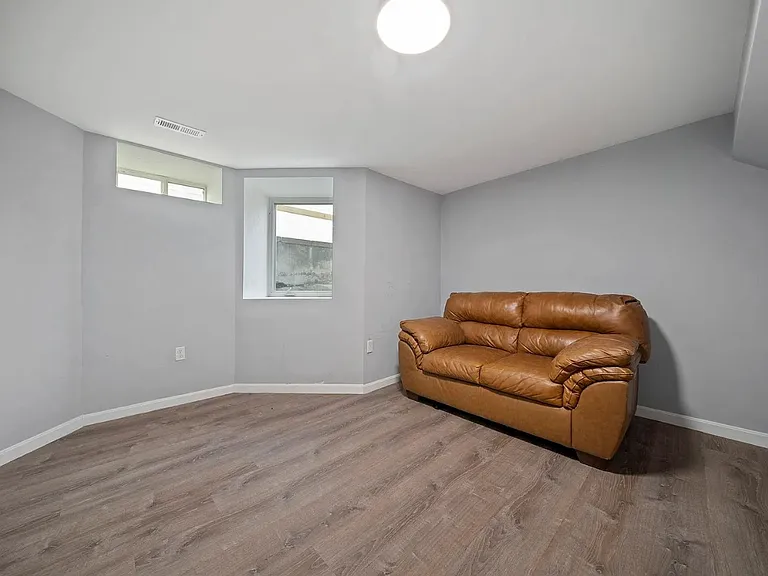220 Blue Hills Pkwy #1 — Photo 7